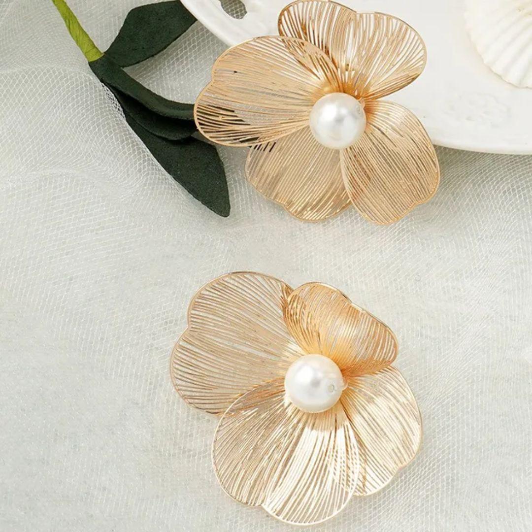Serenora Blossoms Earring - Image 4