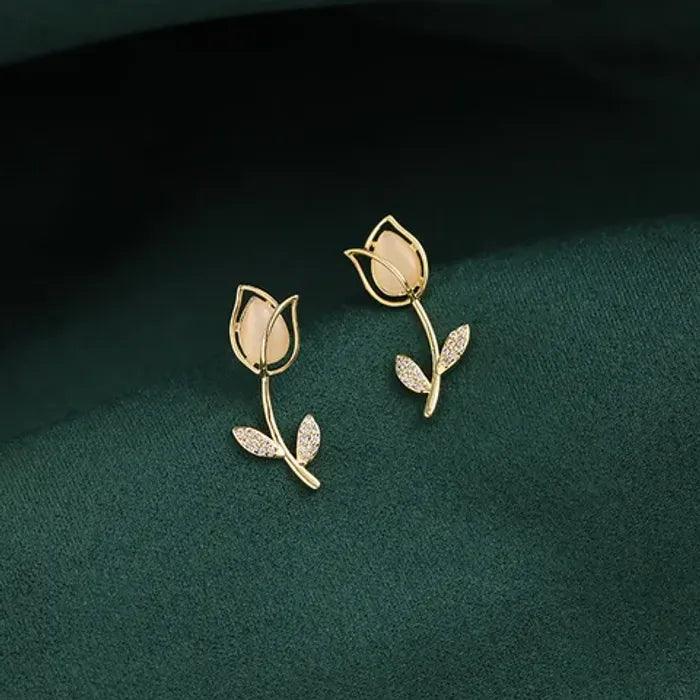 Floral Gleam Earring - Image 4