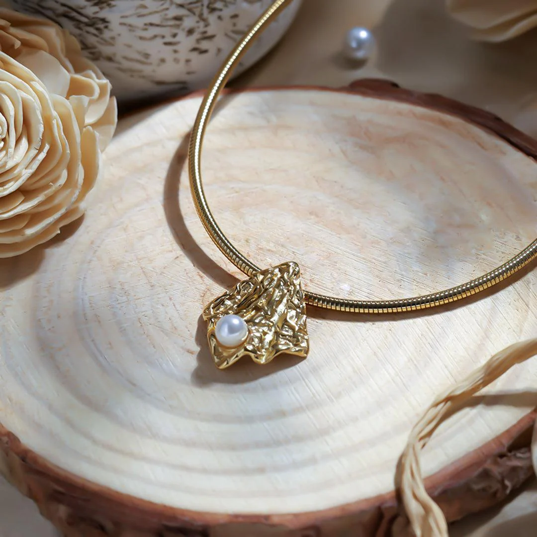 Dazzle Heart Necklace - Image 3