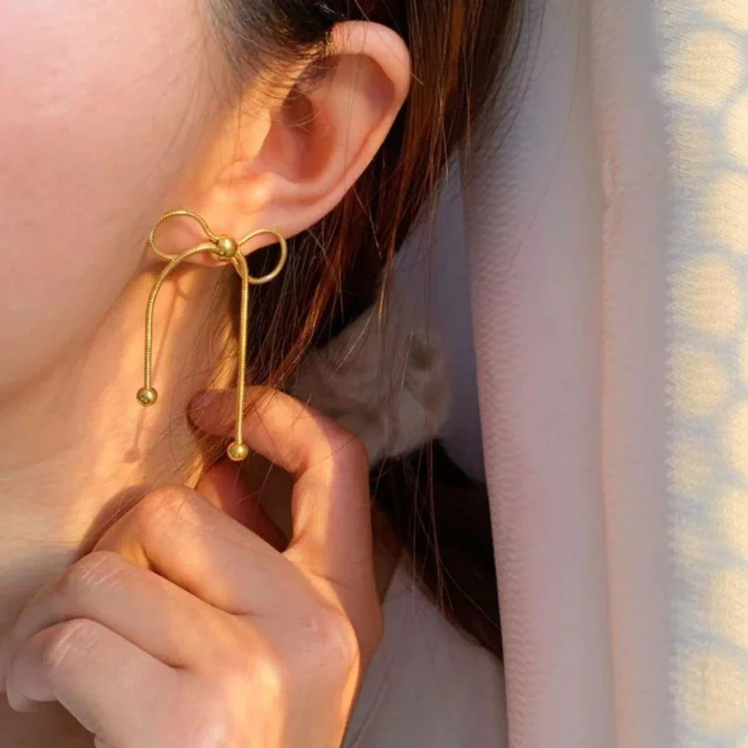 Bling Blogger Bow Earring - Image 6