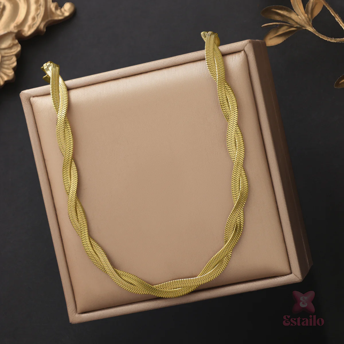 Chuncky Statement Necklace - Image 2
