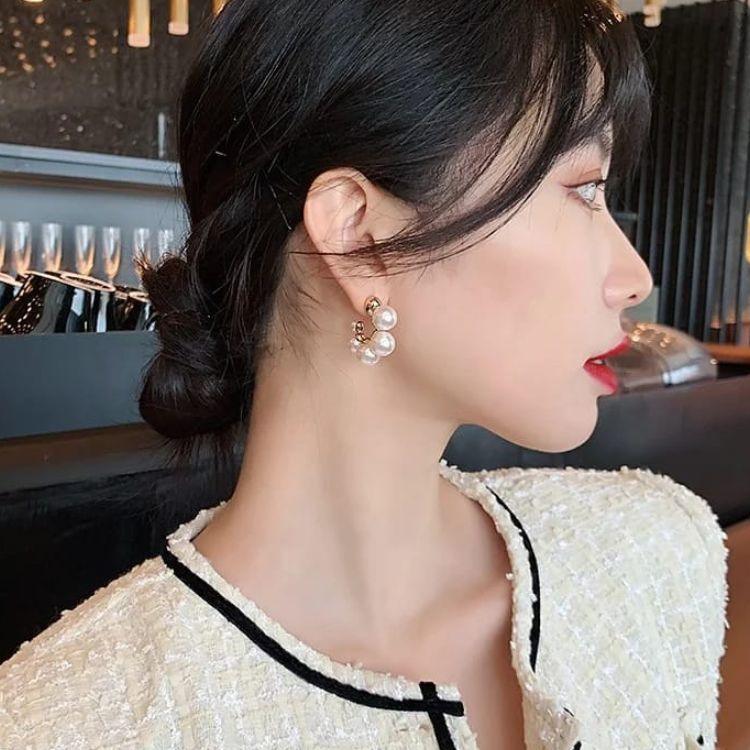 Dazzle Pearl Hoops Earring - Image 2