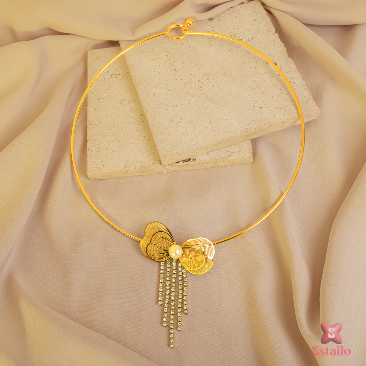 Dazzling Droplet Bow Necklace - Image 3