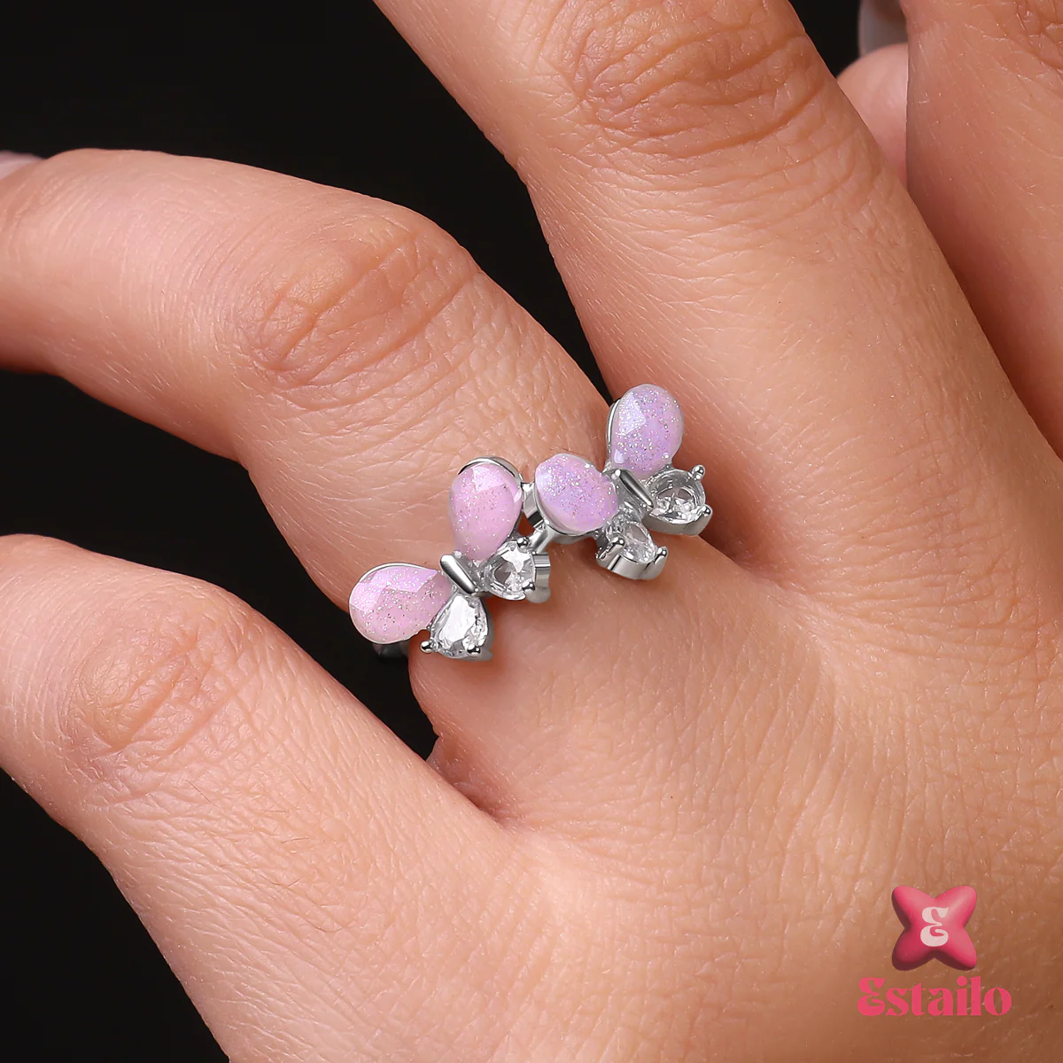 Fluttering Heart Ring - Image 5