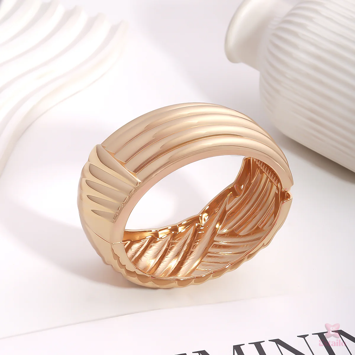 Gleamline Luxe Bracelet - Image 3