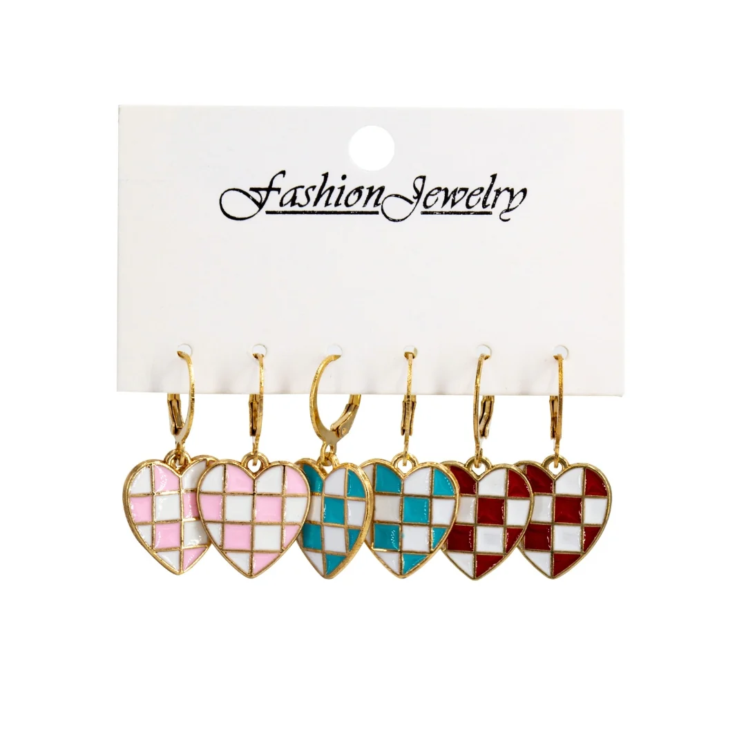 Retro Checkered Hearts Combo Earring - Image 3