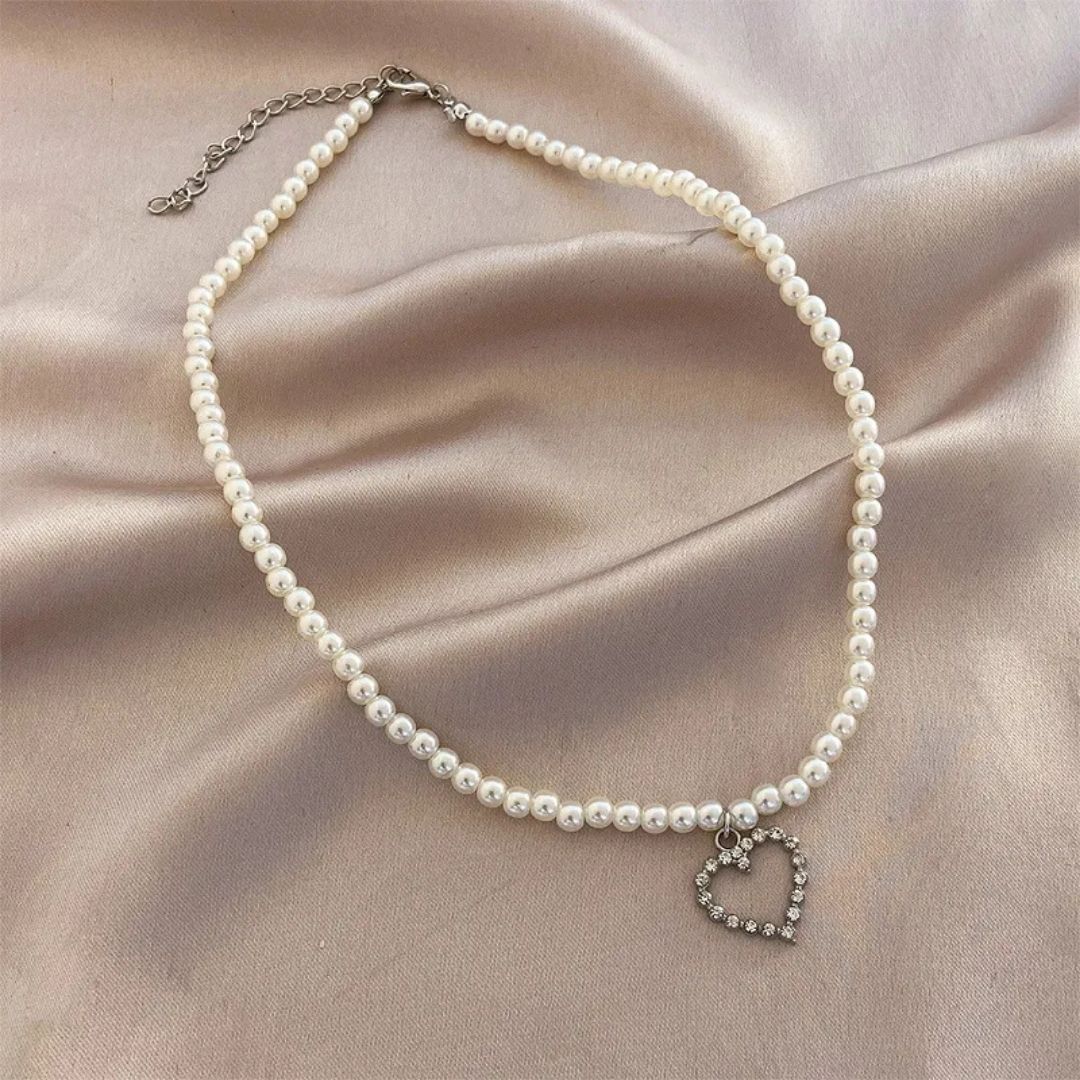 Minimal Pearl Heart Necklace - Image 3