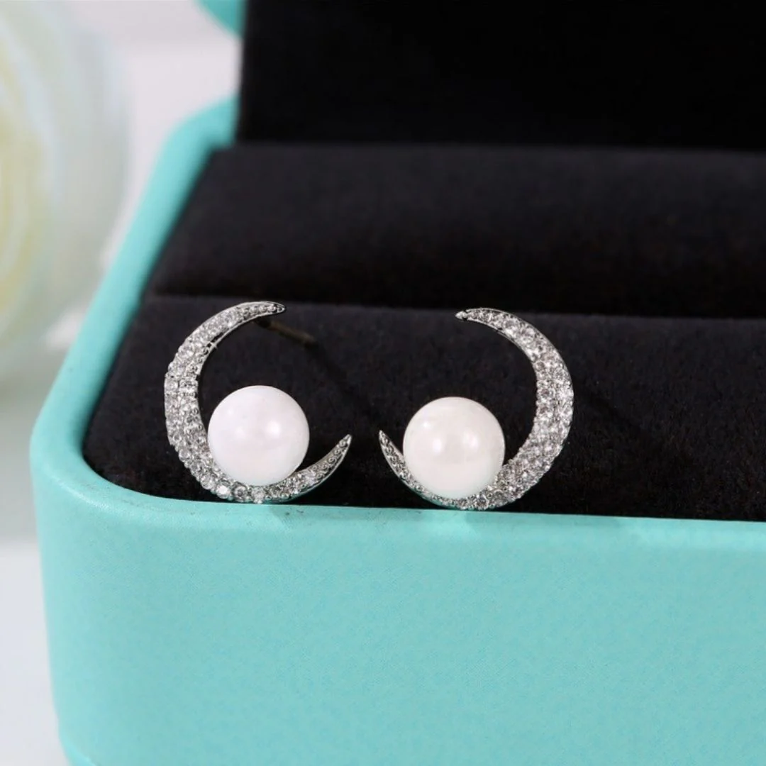 Night Sky Pearls Earrings - Image 3