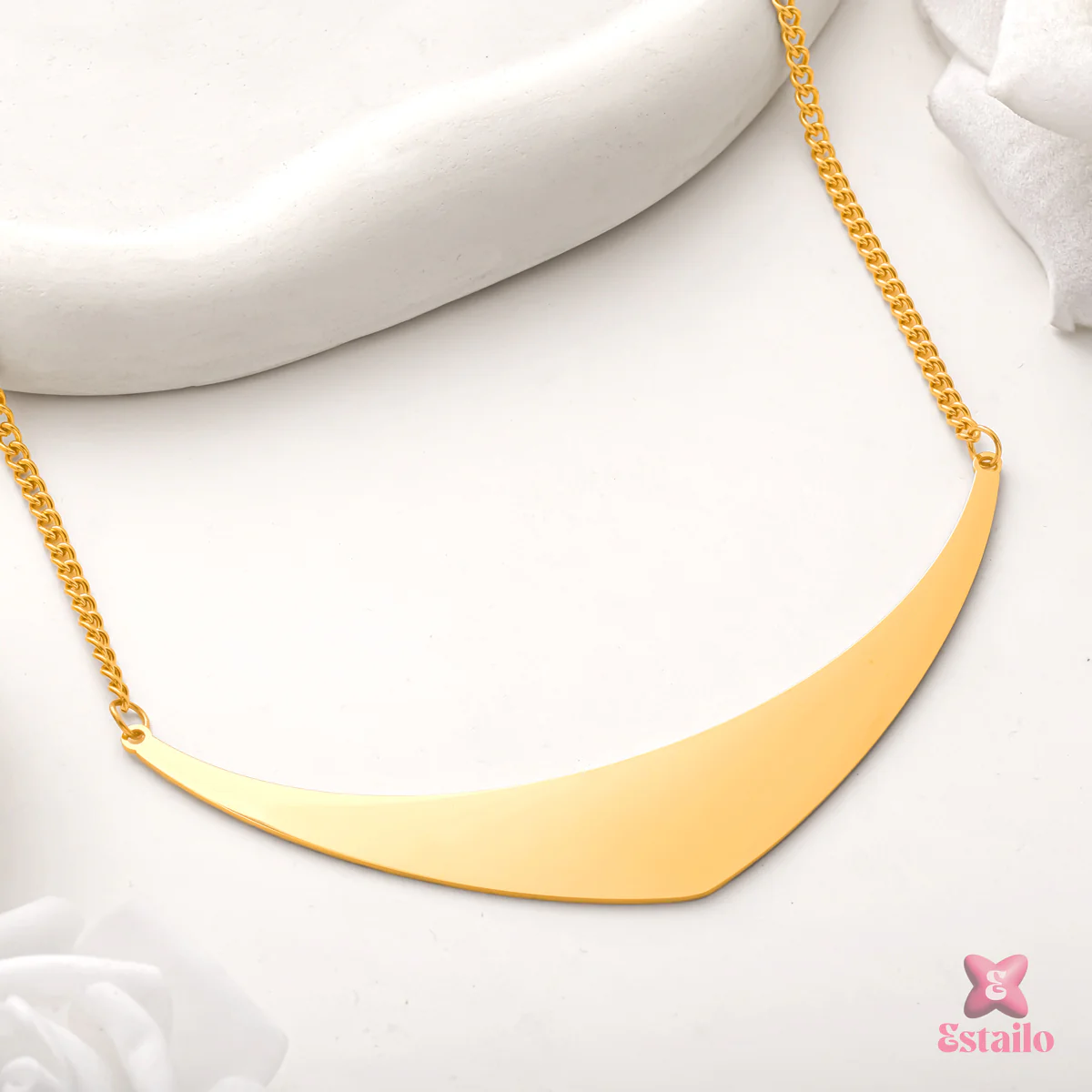 Radiant Curve Necklace - Image 2